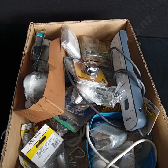 BOX OF ELECTRICAL HARDWARE ITEMS