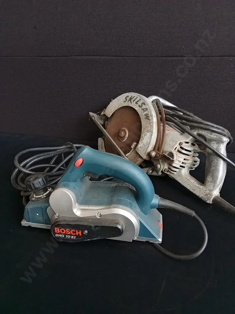 BOSCH HANDHELD ELECTRIC PLANER AND SKILSAW Image 1++