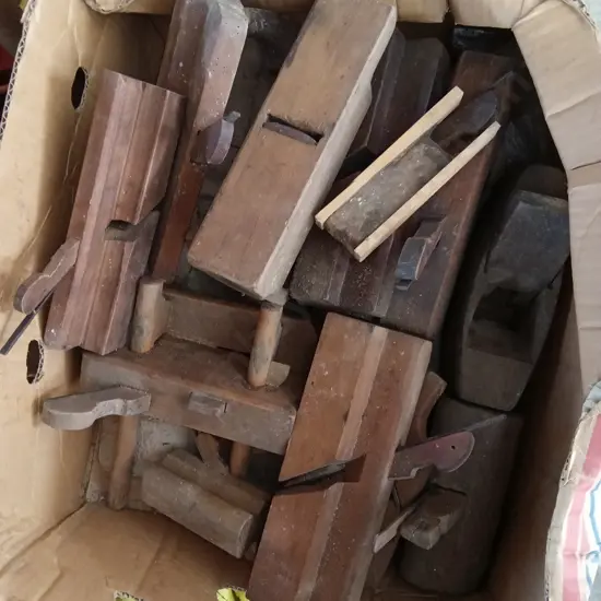 BOX OF ANTIQUE WOODEN HAND PLANES