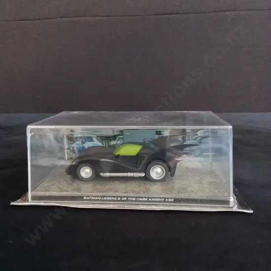 BATMOBILE LEGENDS OF THE DARK KNIGHT #30 EAGLEMOSS AUTOMOBILIA PACKAGED