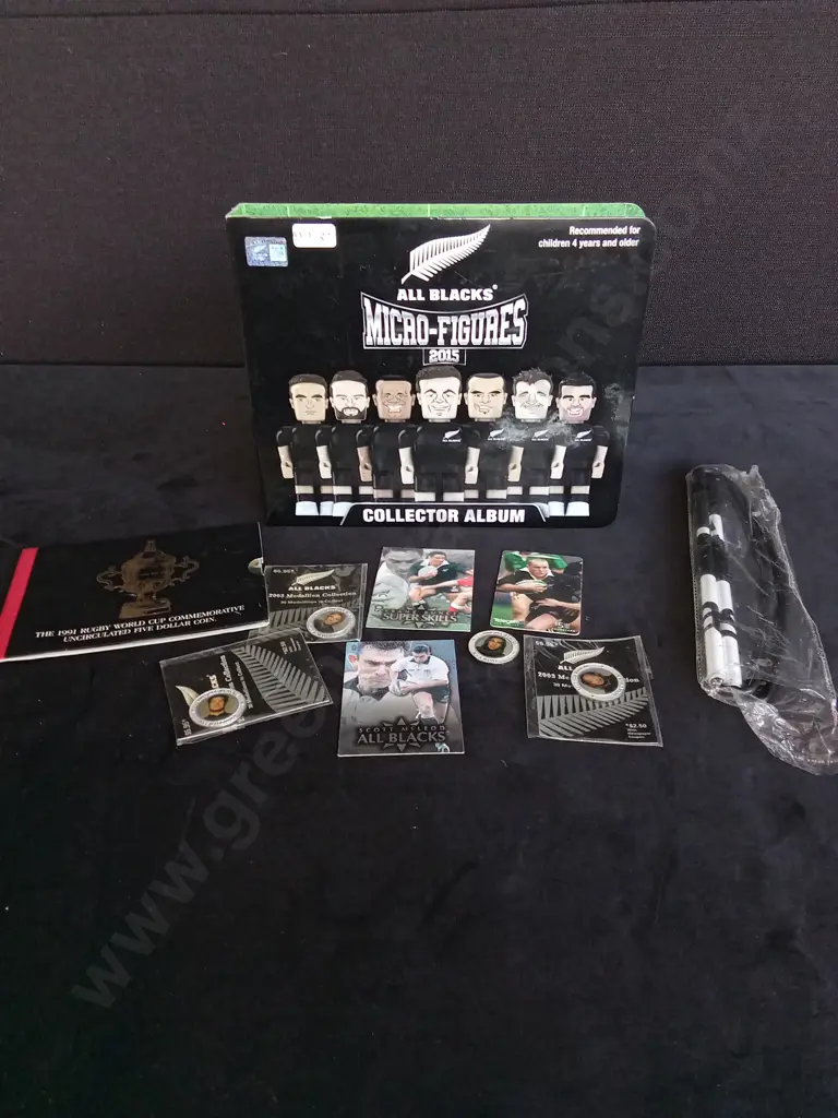 10 VINTAGE ALL BLACKS ITEMS Image 1++