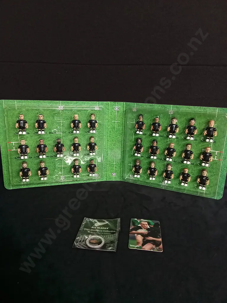10 VINTAGE ALL BLACKS ITEMS Image 1++