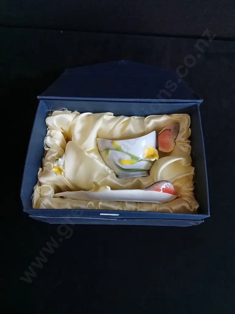 MT MERU TEA CUP SET Image 1++