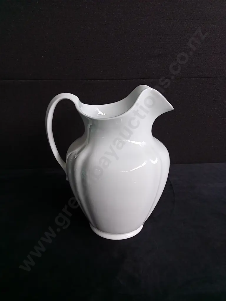 WEDGWOOD SEMI PORCELAIN VASE H 30CM Image 1++