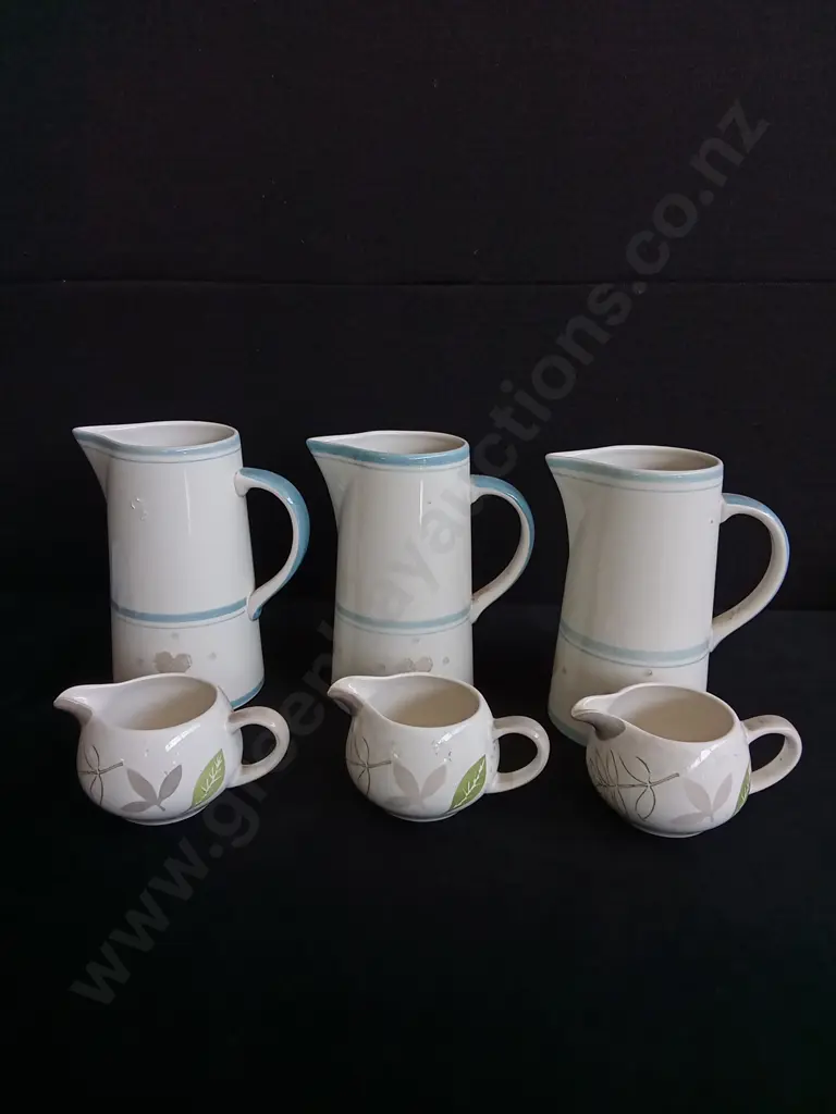 6 PIECES CREAMERS AND JUGS Image 1++
