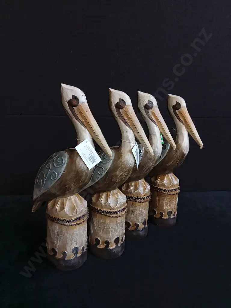 4 PIECES GARDENERS GIFT WOODEN BIRD STATUES BRAND NEW Image 1++