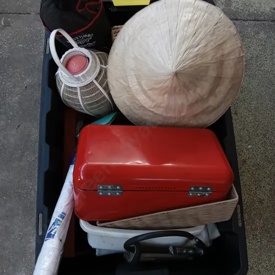 BOX LOT OF ASSORTED ITEMS