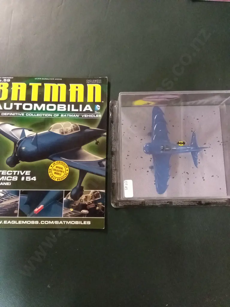 EAGLEMOSS BATMAN AUTOMOBILIA #54 BATPLANE 1:43 PACKAGED  PLUS CORRESPONDING MAGAZINE Image 1++