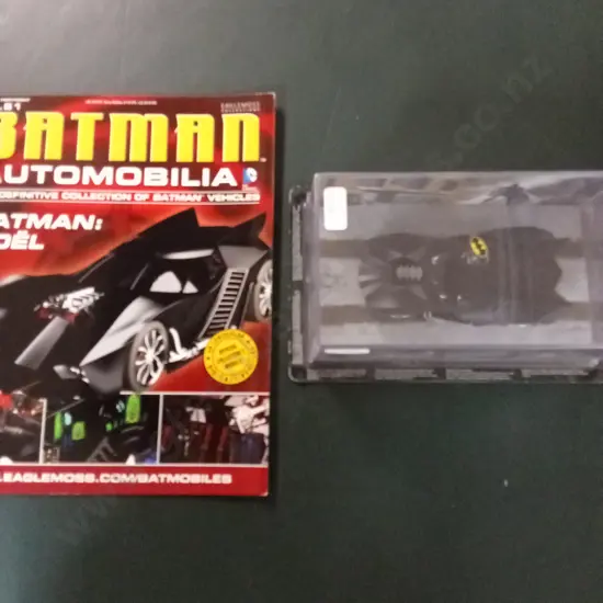EAGLEMOSS BATMAN AUTOMOBILIA BATMOBILE #61 DIECAST MODEL 1:43 PACKAGED  PLUS CORRESPONDING MAGAZINE