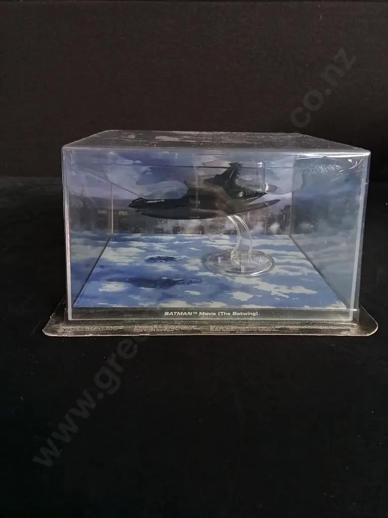 EAGLEMOSS BATMAN AUTOMOBILIA THE BATWING 1:43 PACKAGED Image 1++