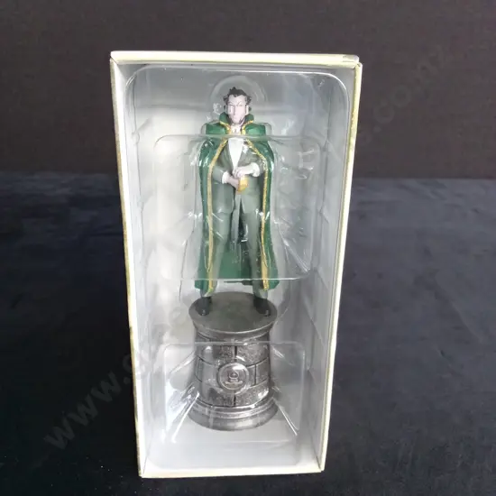 EAGLEMOSS DC CHESS COLLECTION RAS AL GHUL PIECE PLUS CORRESPONDING BOOKLET
