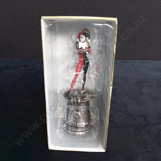 EAGLEMOSS DC CHESS COLLECTION HARLEY QUINN PIECE PLUS CORRESPONDING BOOKLET