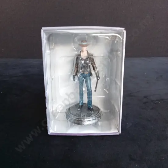 EAGLEMOSS DC CHESS COLLECTION THE QUESTION PIECE PLUS CORRESPONDING BOOKLET