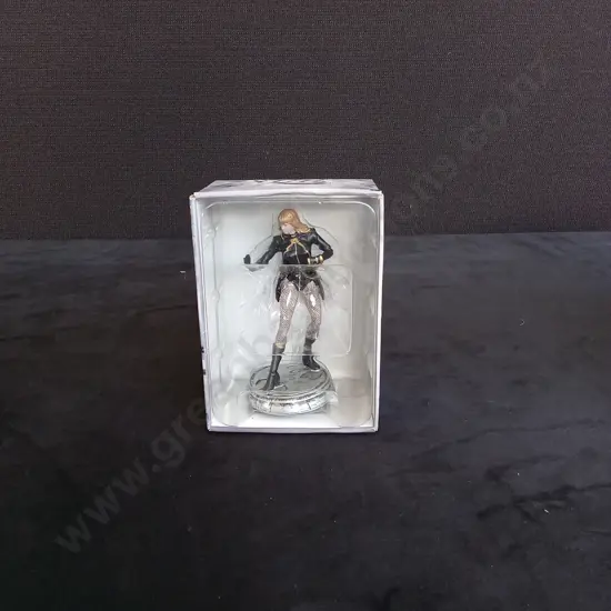 EAGLEMOSS DC CHESS COLLECTION BLACK CANARY PIECE PLUS CORRESPONDING BOOKLET