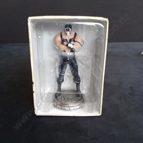 EAGLEMOSS DC CHESS COLLECTION BANE PIECE PLUS CORRESPONDING BOOKLET