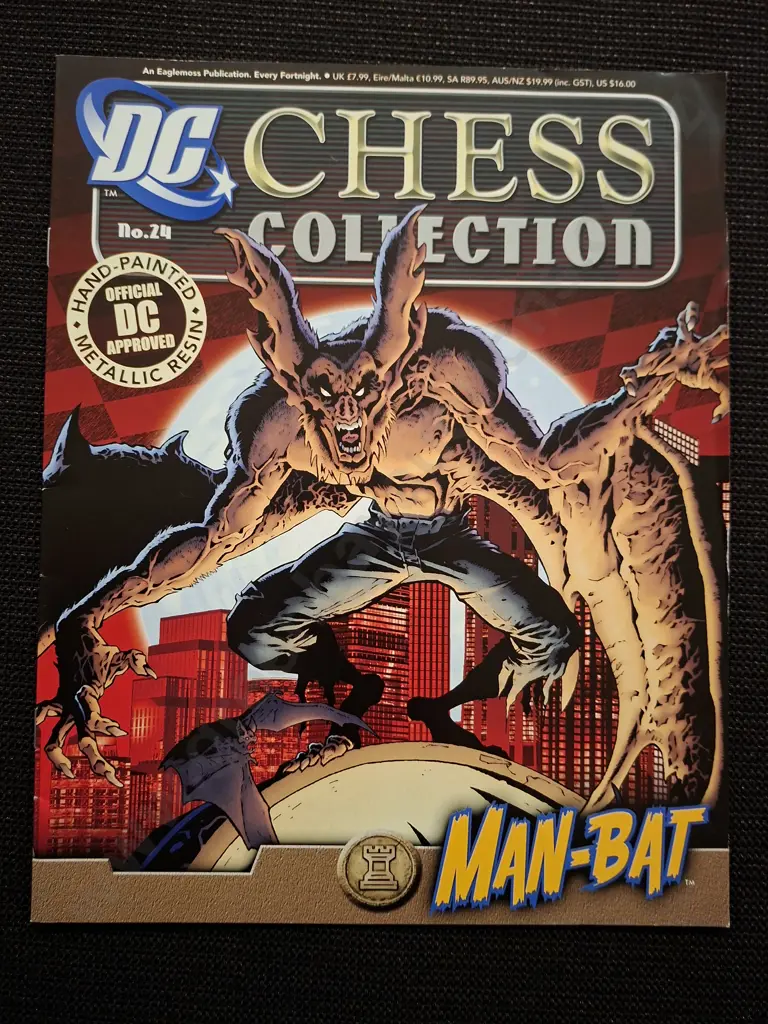 EAGLEMOSS DC CHESS COLLECTION MAN BAT PIECE PLUS CORRESPONDING BOOKLET Image 1++