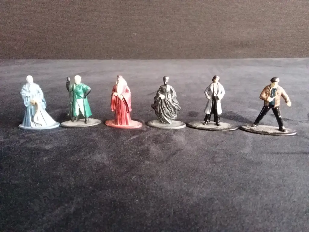 HARRY POTTER 6 MINIATURE MODELS Image 1++