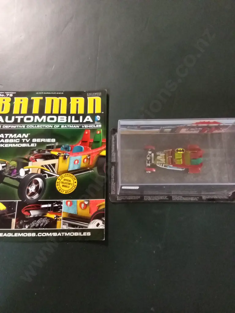 EAGLEMOSS BATMAN AUTOMOBILIA JOKERMOBILE #37 DIECAST MODEL 1:43 PACKAGED PLUS CORRESPONDING MAGAZINE Image 1++