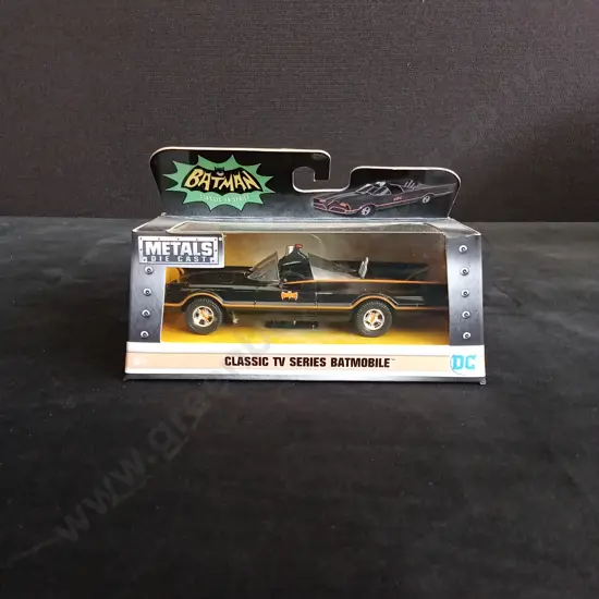 JADA TOYS 1:32 SCALE METALS DIE CAST CLASSIC TV BATMOBILE