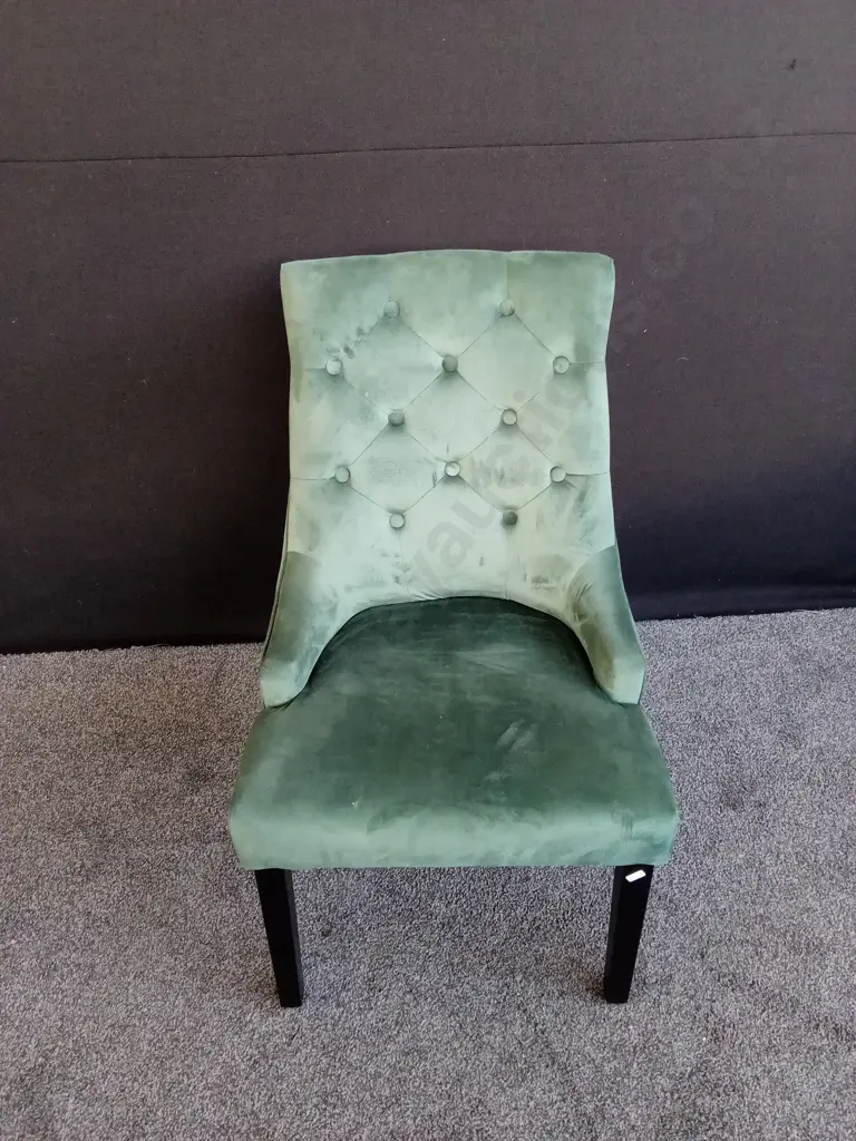 GREEN DINING CHAIR Image 1++