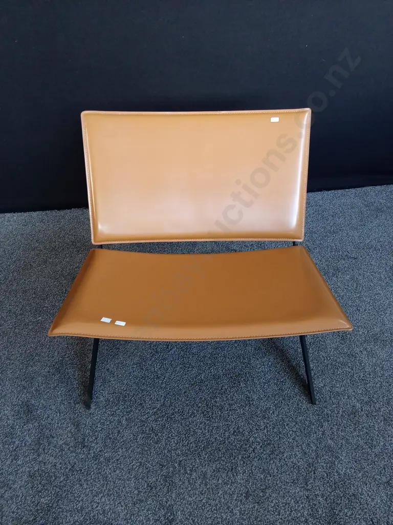 BRAND NEW ITALIAN LEATHER OCCASSIONAL CHAIR Image 1++