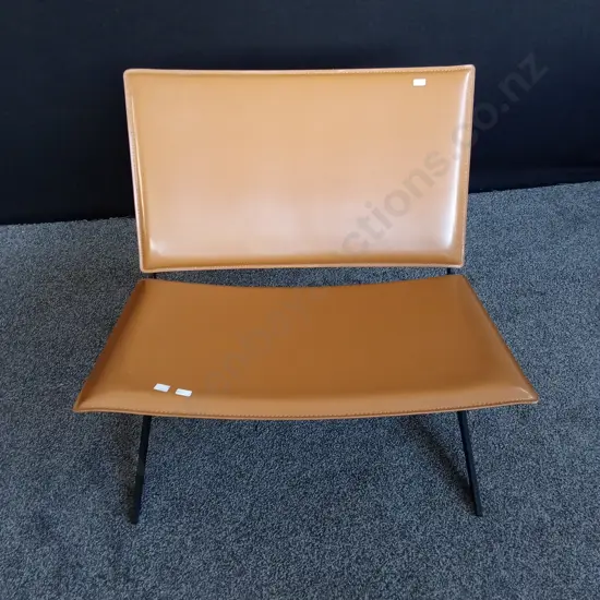 BRAND NEW ITALIAN LEATHER OCCASSIONAL CHAIR