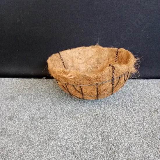 HANGING PLANT HOLDER