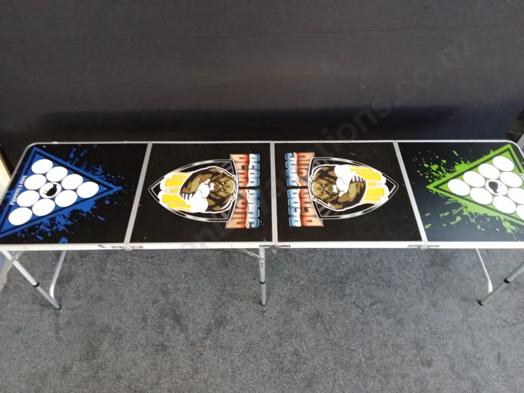 BEAR PONG FOLDABLE TABLE Image 1++