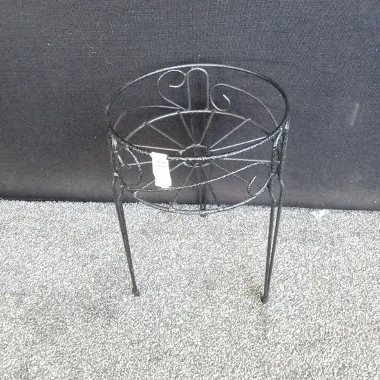 PLANT POT STAND