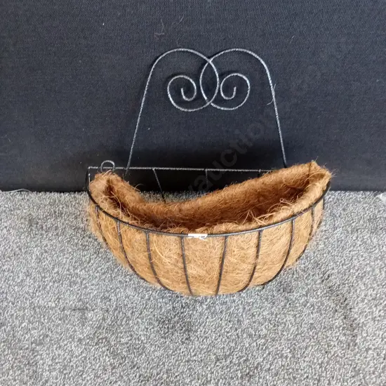 HANGING PLANT HOLDER