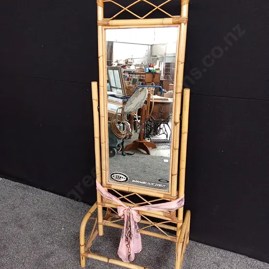 BAMBOO MIRROR