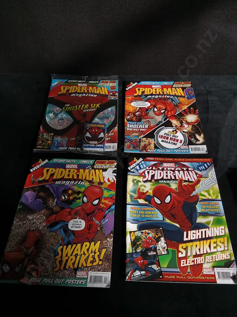 4 SPIDER MAN MAGAZINES Image 1++