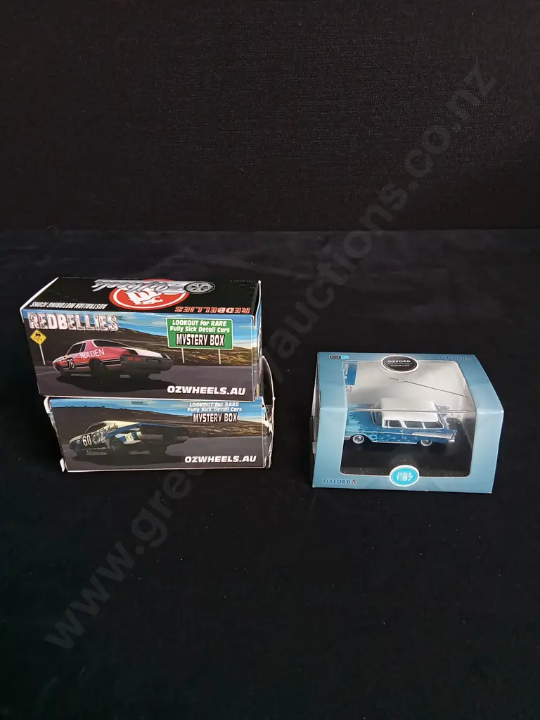 3 PIECES COLLECTIBLE CAR MODELS 1:64 AND 1:87 SCALE Image 1++
