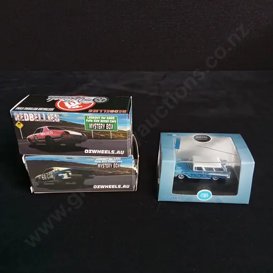 3 PIECES COLLECTIBLE CAR MODELS 1:64 AND 1:87 SCALE