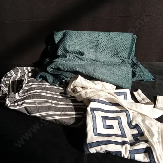 GREEN BLANKET AND 4 CUSHION COVERS
