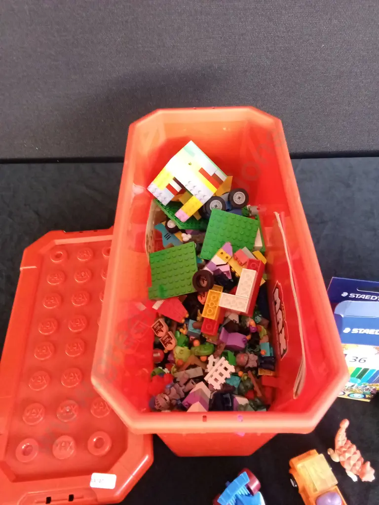 BOX OF LEGO AND OTHER TOYS Image 1++