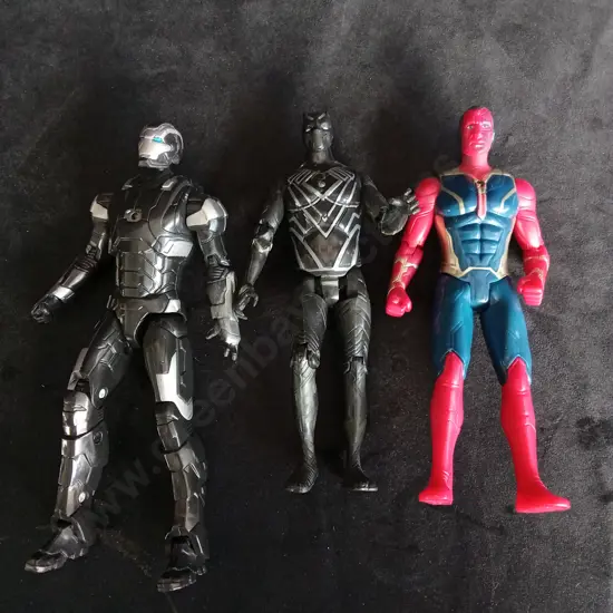 3 MARVEL FIGURINES