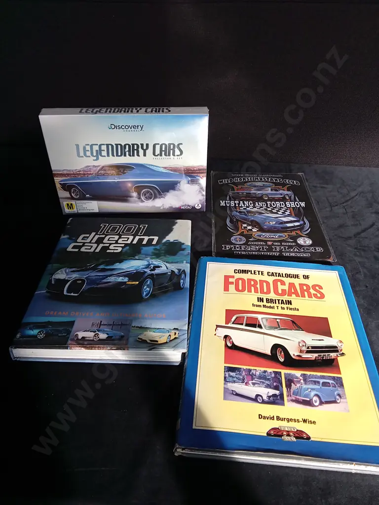 4 CAR ITEMS Image 1++