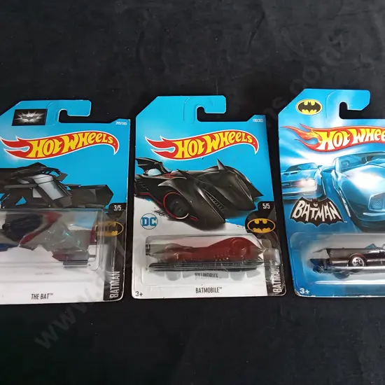 3 HOT WHEELS BATMAN BOXED