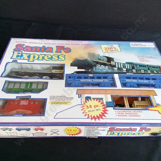 VINTAGE SANTA FE EXPRESS TRAIN SET