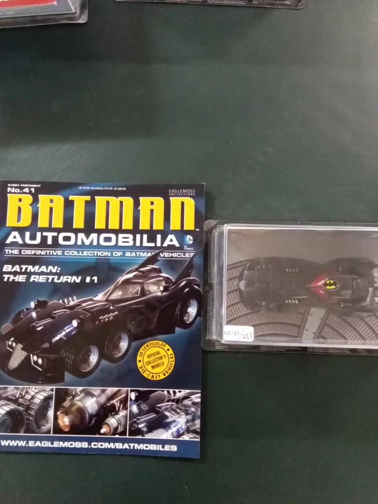 EAGLEMOSS BATMAN THE RETURN #1 1:43 PACKAGED PLUS CORRESPONDING MAGAZINE Image 1++
