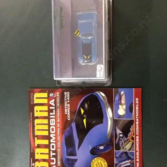 EAGLEMOSS BATMAN #400 DETECTIVE COMICS 1:43 PACKAGED  PLUS CORRESPONDING MAGAZINE