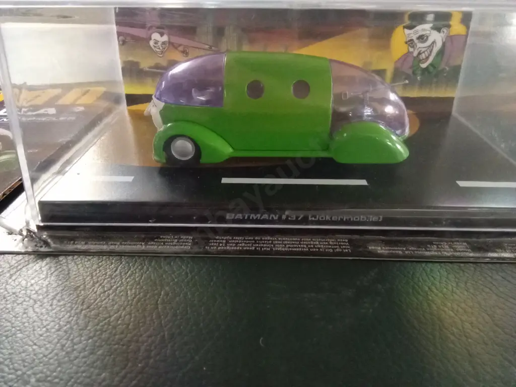 EAGLEMOSS BATMAN #37 JOKERMOBILE 1:43 PACKAGED PLUS CORRESPONDING MAGAZINE Image 1++