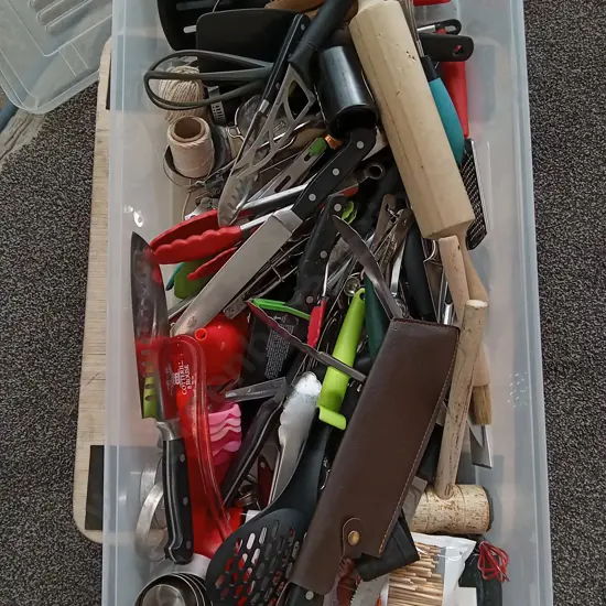 BOX OF KITCHENWARE, UTENSILS, CUTLERY, KNIVES, ETC