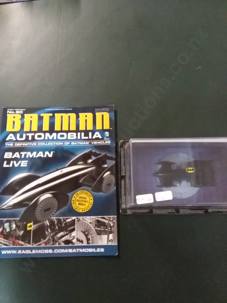 EAGLEMOSS BATMAN AUTOMOBILIA BATMAN LIVE 1:43 PACKAGED PLUS CORRESPONDING MAGAZINE Image 1++