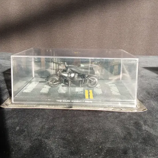 EAGLEMOSS BATMAN AUTOMOBILIA THE DARK KNIGHT 1:43 PACKAGED