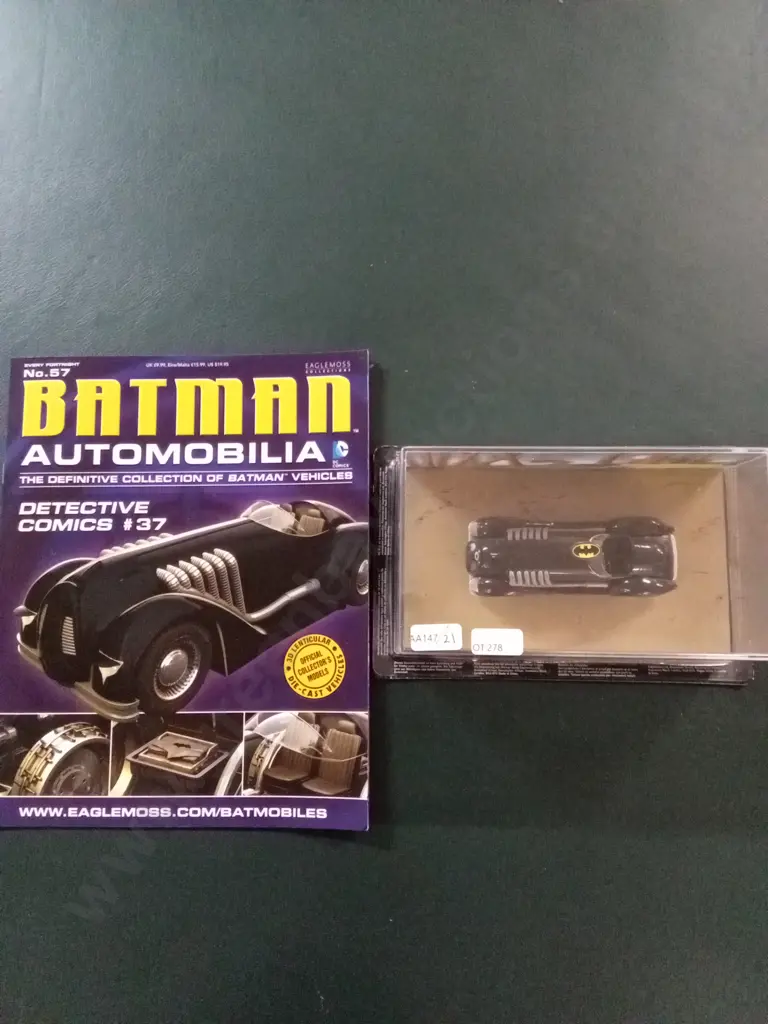 EAGLEMOSS BATMAN AUTOMOBILIA #37 DETECTIVE COMICS PACKAGED 1:43 PLUS CORRESPONDING MAGAZINE Image 1++
