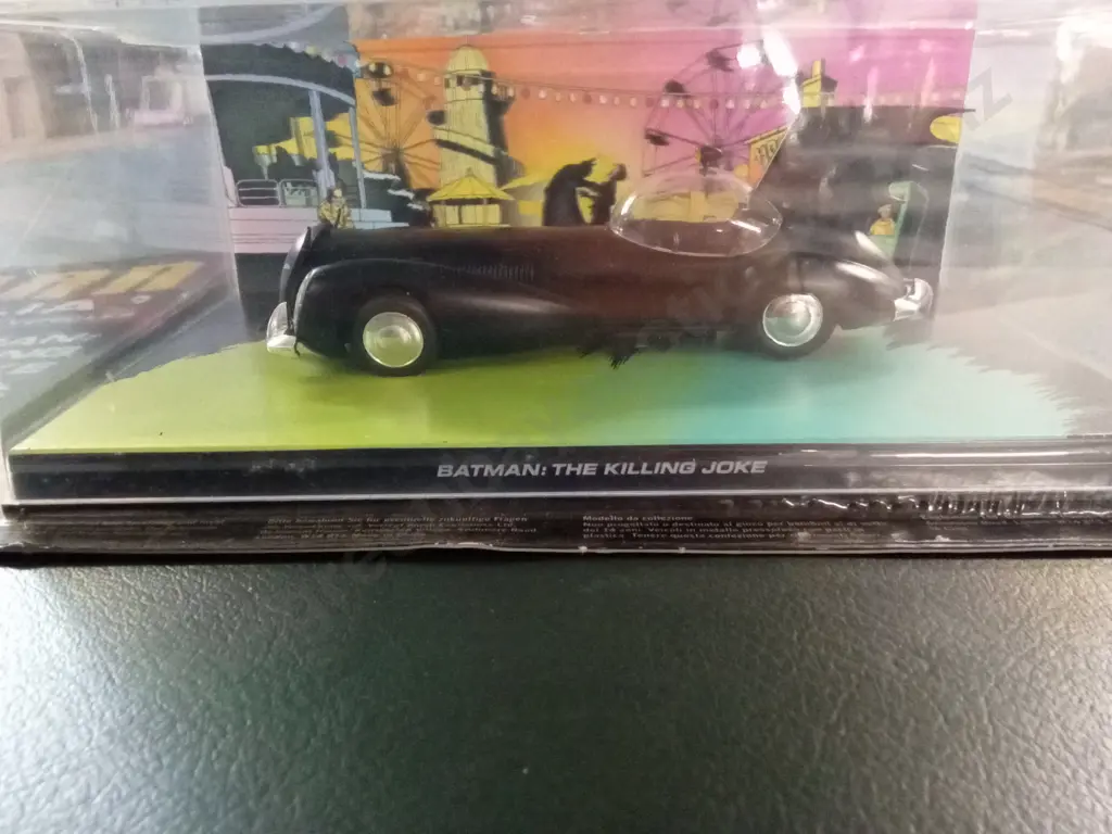 EAGLEMOSS BATMAN AUTOMOBILIA #46 BATMAN: THE KILLING JOKE 1:43 PACKAGED PLUS CORRESPONDING MAGAZINE Image 1++