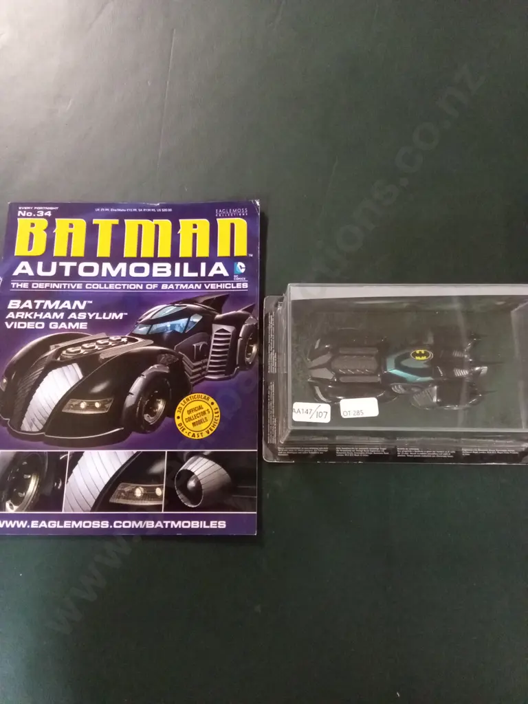 EAGLEMOSS BATMAN AUTOMOBILIA BATMAN ARKHAM ASYLUM VIDEO GAME 1:43 PACKAGED PLUS CORRESPONDING MAGAZINE Image 1++