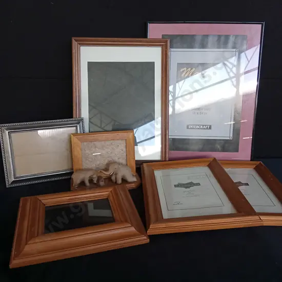 10 PHOTO FRAMES
